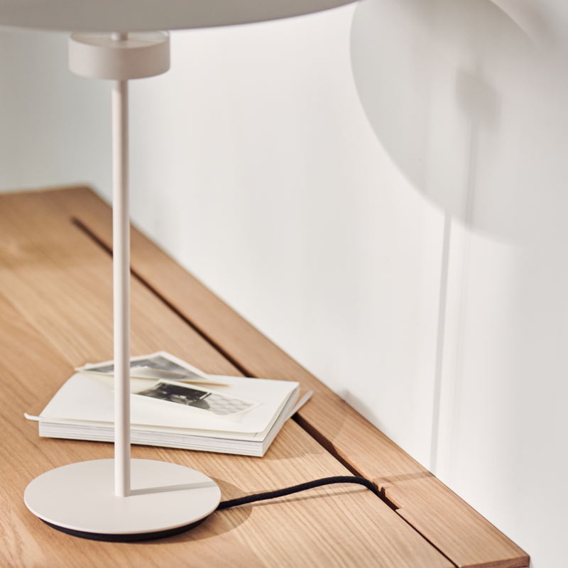 Vala | Desk