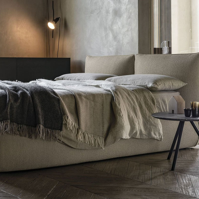 Venus | Bed