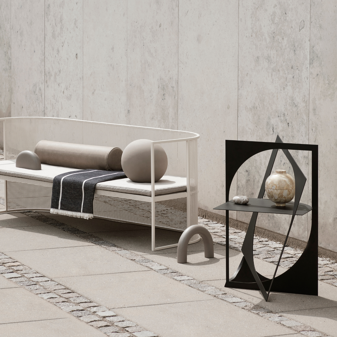 Bauhaus Beige | Lounge Bench