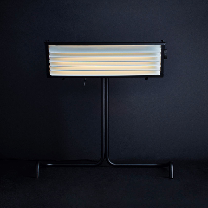 Biny | Table Lamp