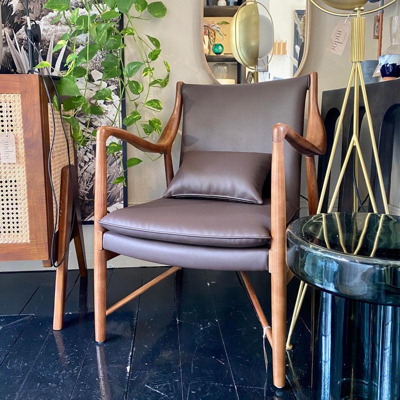 Venarotta | Upholstered Lounge Chair