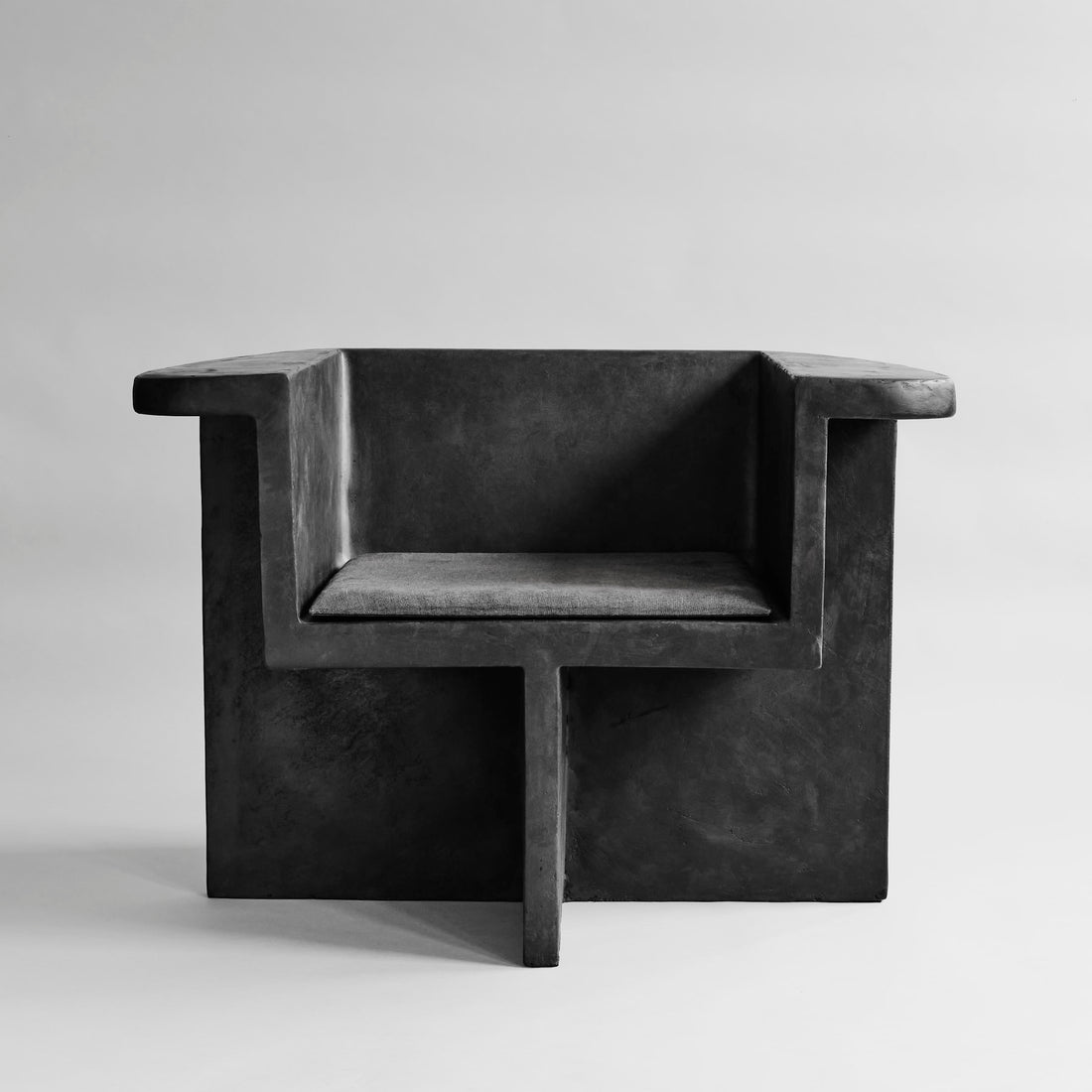Brutus Lounge Cushion | Charcoal